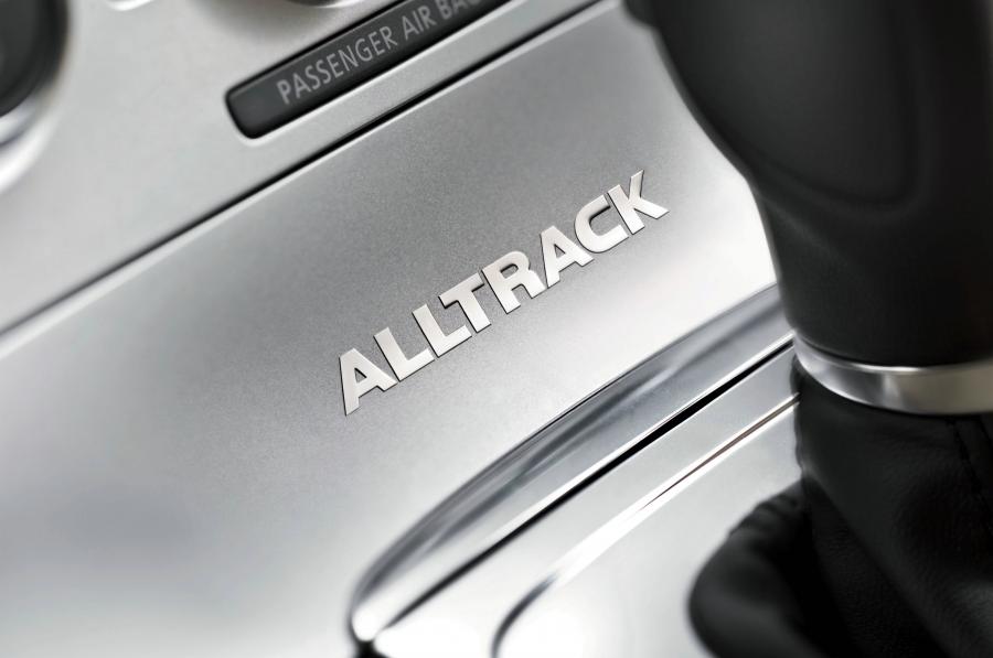  Volkswagen Passat Alltrack 2011 года  (фото 2 из 13)